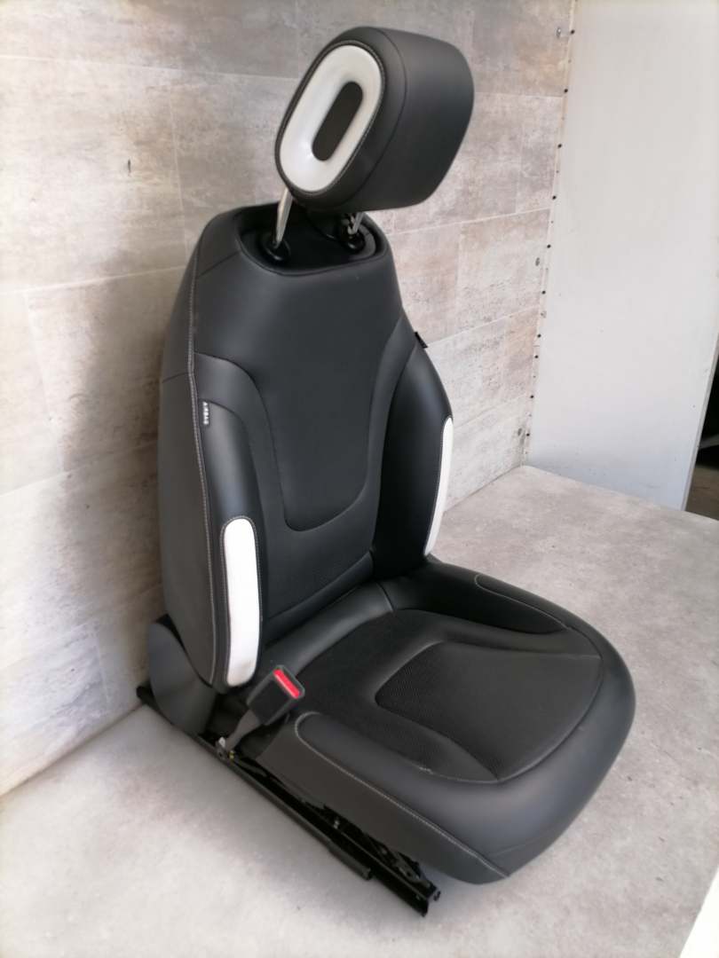 Smart #1 Brabus original Sitz vorn links Fahrersitz Leder Schwarz elektrisch verstellbar Bj.2022